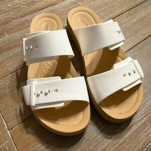 CROCS White and Tan Sandals size 6